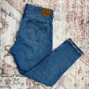 Levi’s Wedgie Straight Jeans
